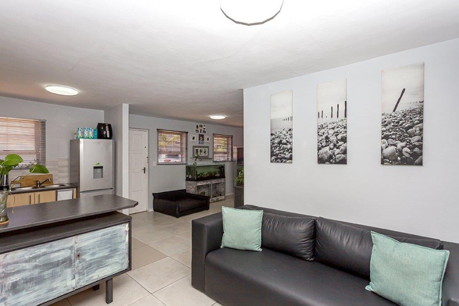 2 Bedroom Property for Sale in Table View Western Cape